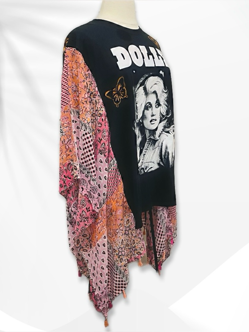 Custom Upcycled Dolly Graphic Tee with Pink & Orange Patchwork Sleeves XL-2XL - Picture 5 of 16